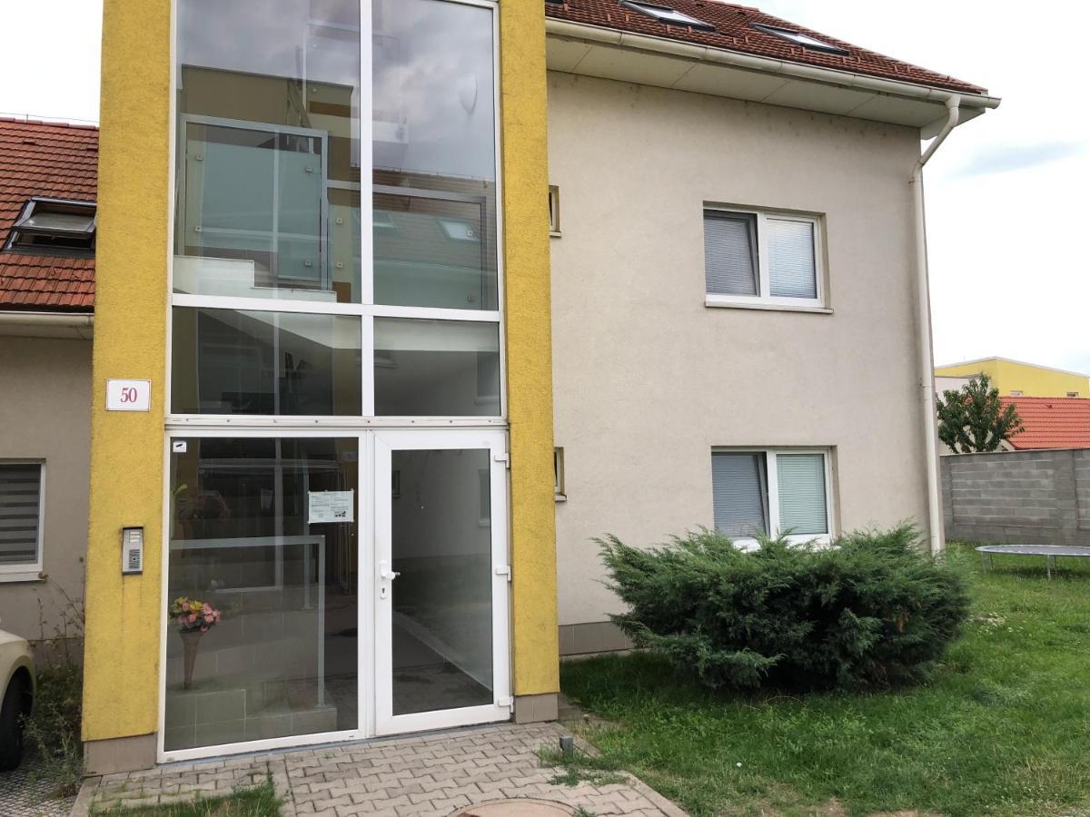 Apartman 501 Biely Kostol Bagian luar foto