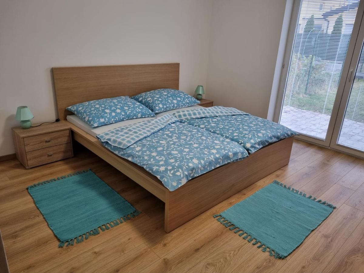 Apartman 501 Biely Kostol Bagian luar foto