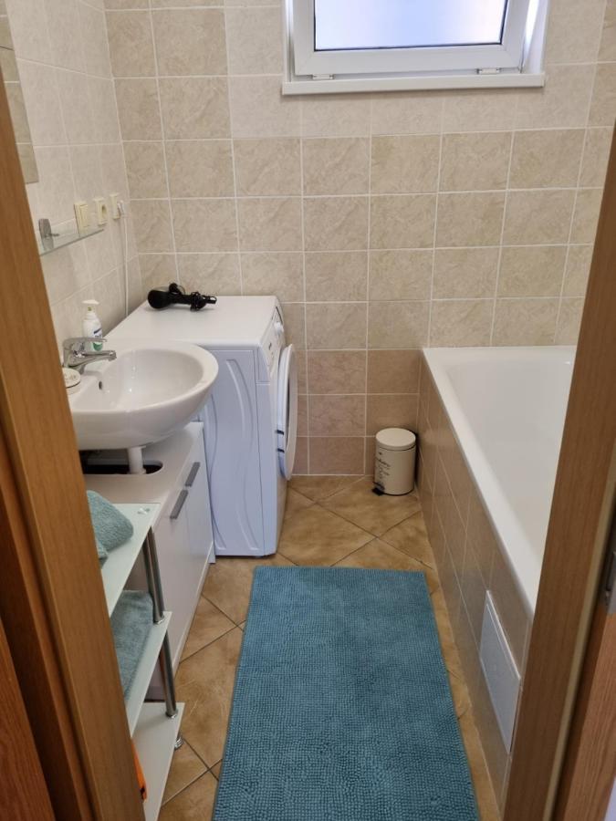 Apartman 501 Biely Kostol Bagian luar foto